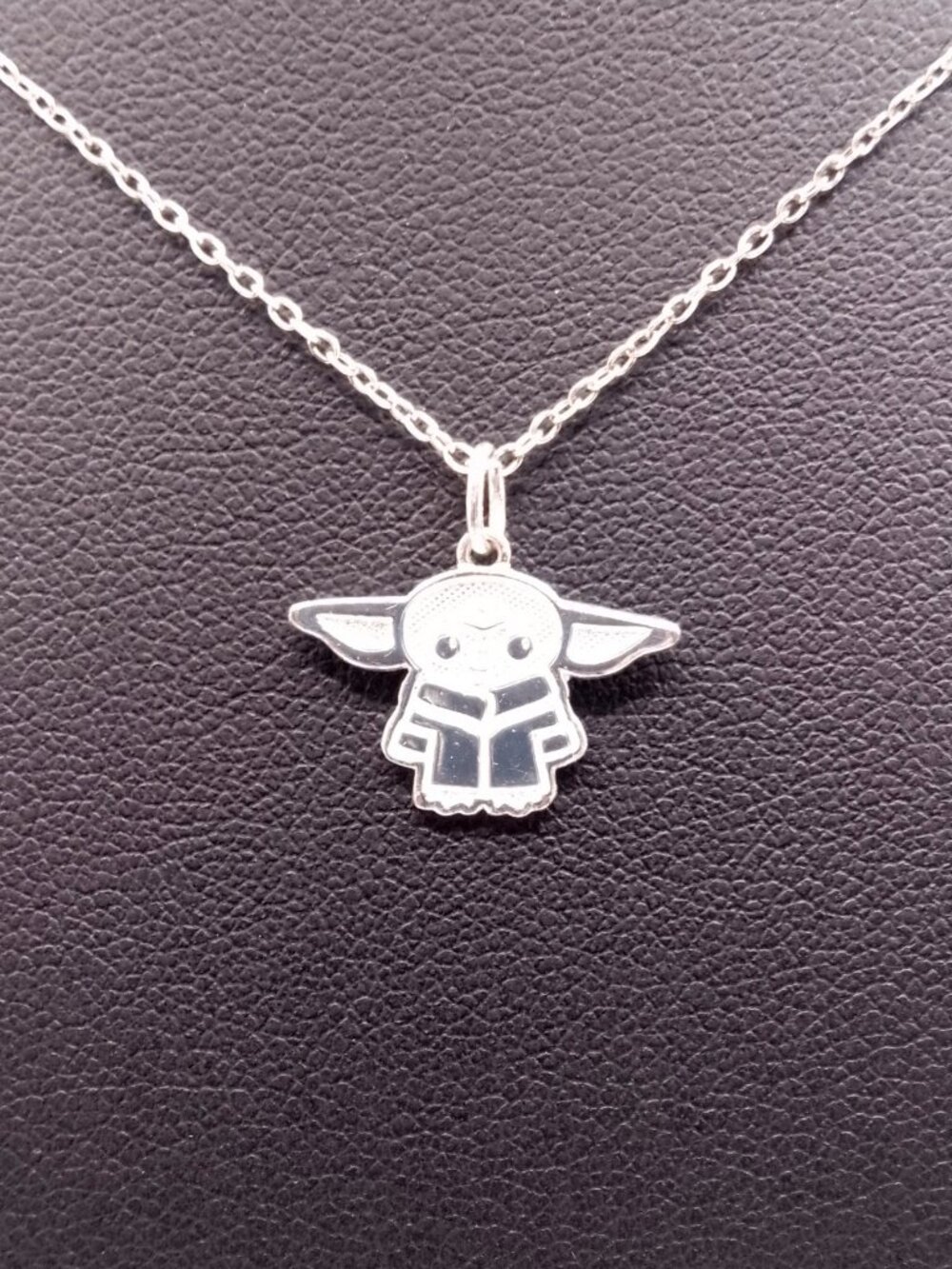 925 Sterling Silver Grogu Star Wars Pendant Necklace Disney Lucas Films Ltd. - Picture 7 of 13